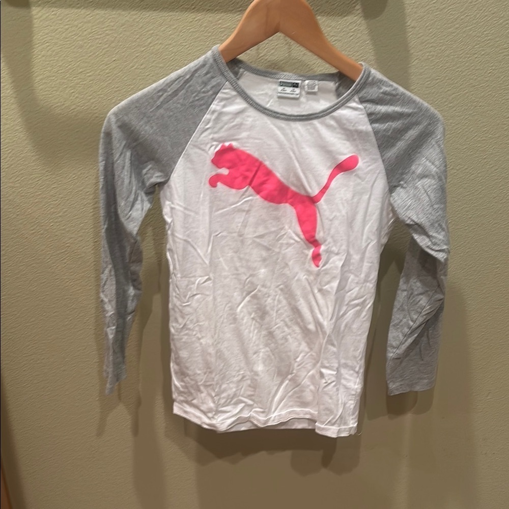 Puma Kids Long Sleeve Tee White and Gray Athletic Design - Picture 2 of 9